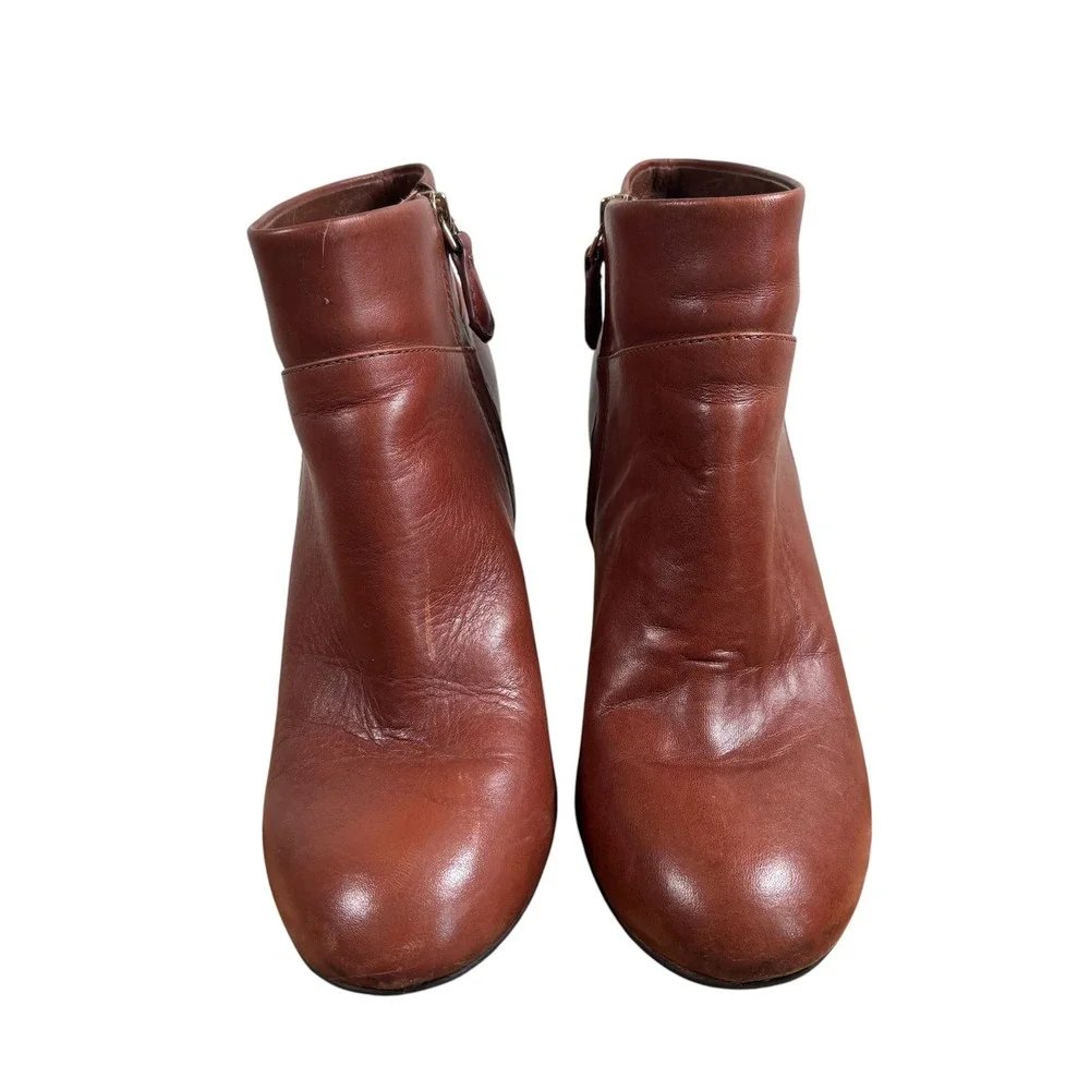 Tory Burch solid are easy